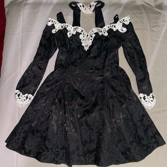70s Scott McClintock Elegant Black Lace Goth Dress with White Accents 12